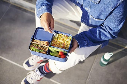 Mepal Bento Box Large - Lunch Box with Bento Box - for 4 Sandwiches or 8 Slices of Bread - Lunch Box for Sandwiches, Small Snacks & Left Overs - Lunch Box Adults - Vivid Mauve