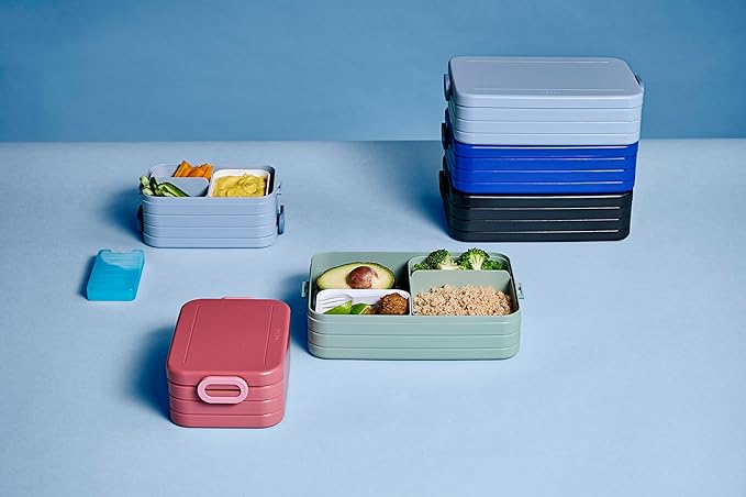 Mepal Bento Box Large - Lunch Box with Bento Box - for 4 Sandwiches or 8 Slices of Bread - Lunch Box for Sandwiches, Small Snacks & Left Overs - Lunch Box Adults - Vivid Mauve