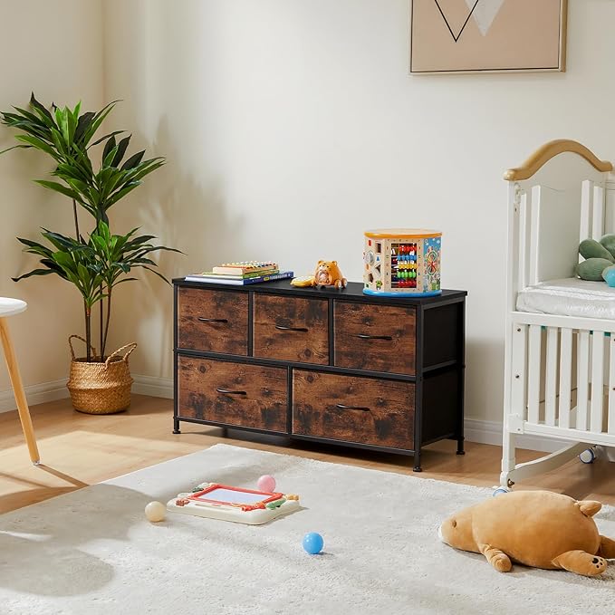 OLIXIS Dresser for Bedroom with 5 Drawers, Wide Chest of Drawers, Fabric Bedroom Dresser with Drawer Organizer, Storage Organizer Unit with Fabric Bins for Closet, Living Room, Hallway, Brown